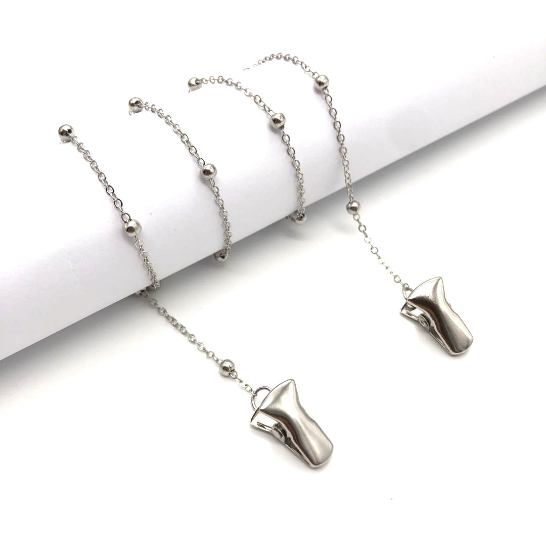 Elegant Gold Chain Eyewear Holder Bowlift