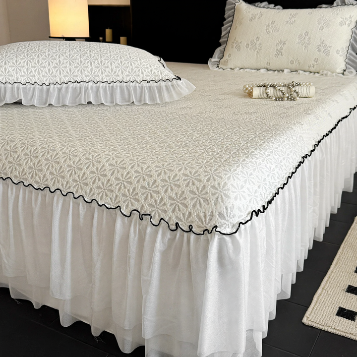 Princess-style cooling mat, foldable