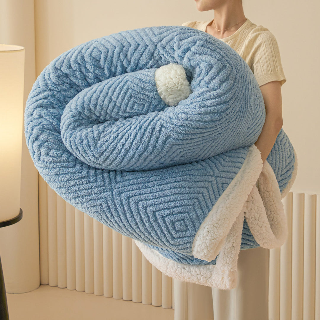 Double-sided lamb fleece blanket with geometric pattern