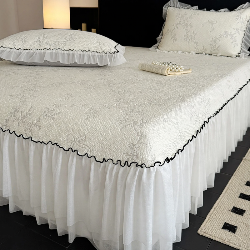Princess-style cooling mat, foldable