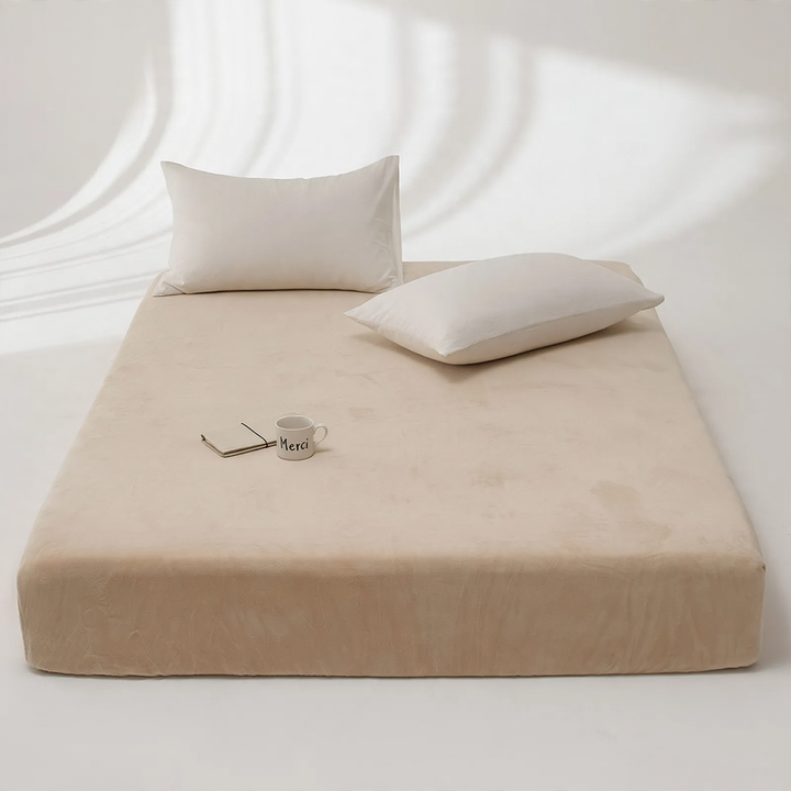 Fitted sheet made of milk fiber, warming