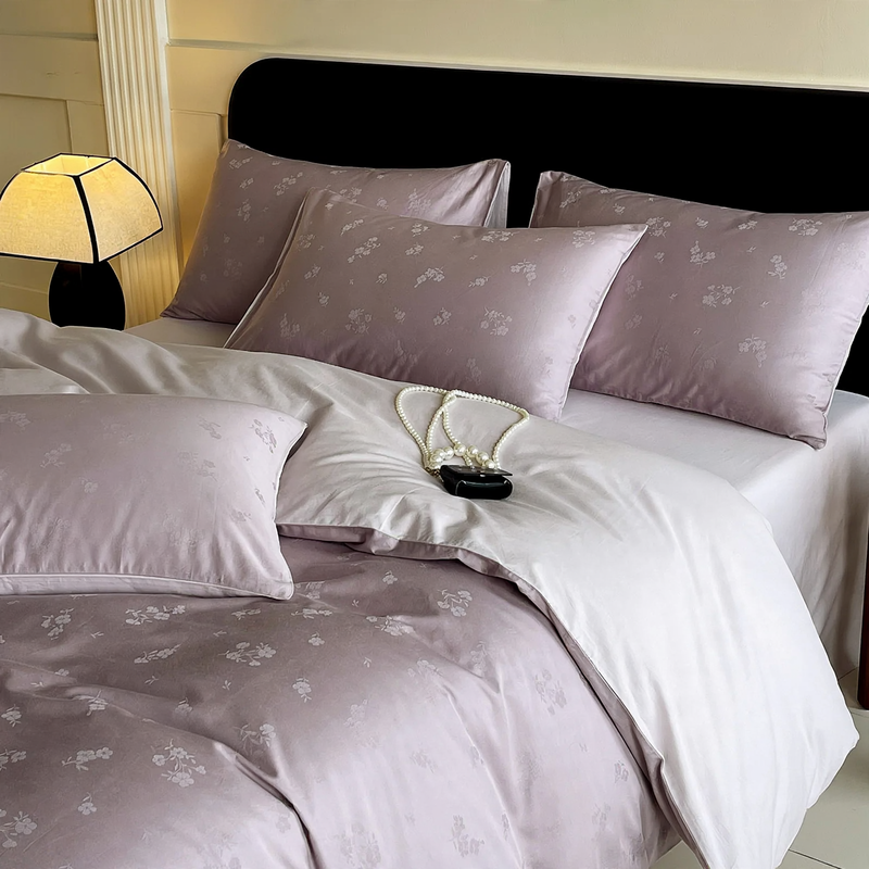 Cotton bedding set with relief pattern