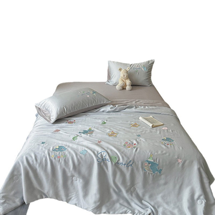 Summer blanket set with embroidery and lyocell fiber