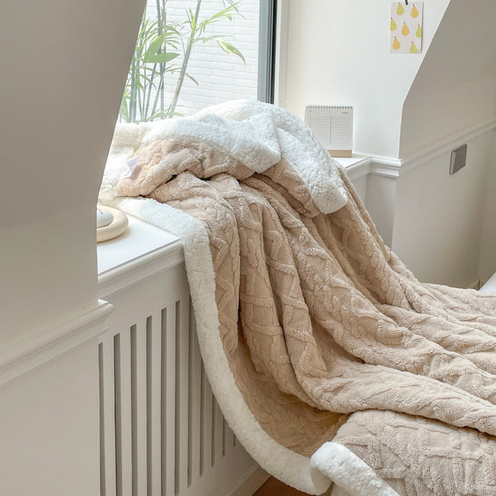 Double-sided milk fiber fleece blanket, versatile to use