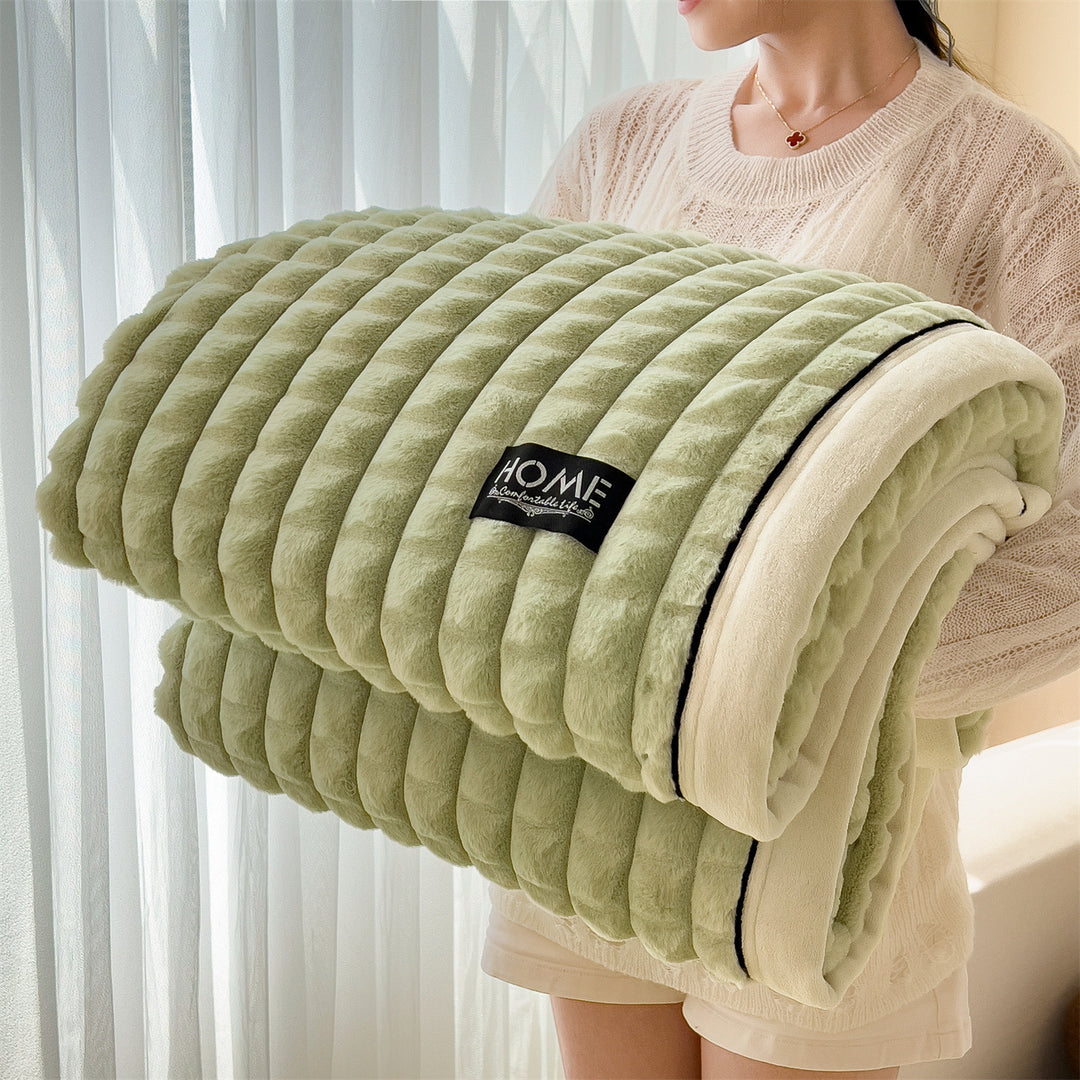 Double-sided rabbit fur imitation blanket