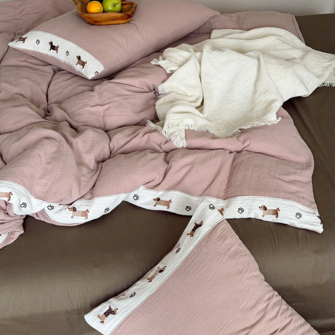 Soft cotton bedding set with fitted sheet