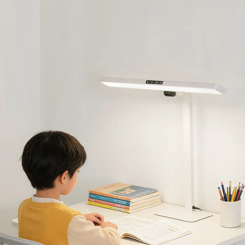 Eye-friendly LED desk lamp with full spectrum