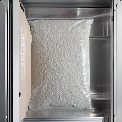 Calcium chloride granulate for moisture absorption