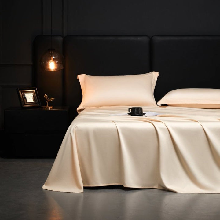 Bed sheet made of long-staple cotton, satin