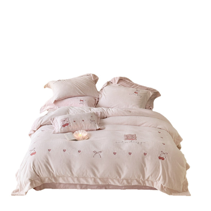 Milk fiber bedding with cartoon design