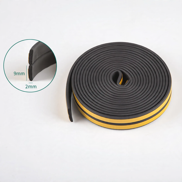 Door gap sealing strip for interior doors