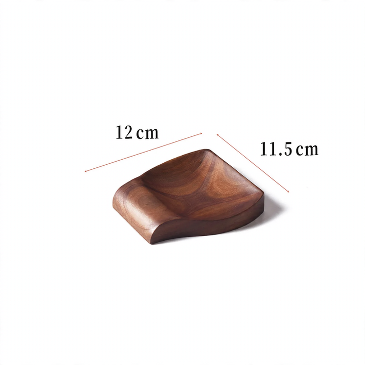 Wooden cooking utensils, various shapes