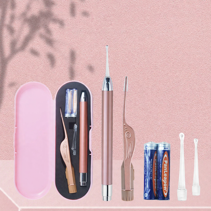 Illuminated ear cleaning set for children