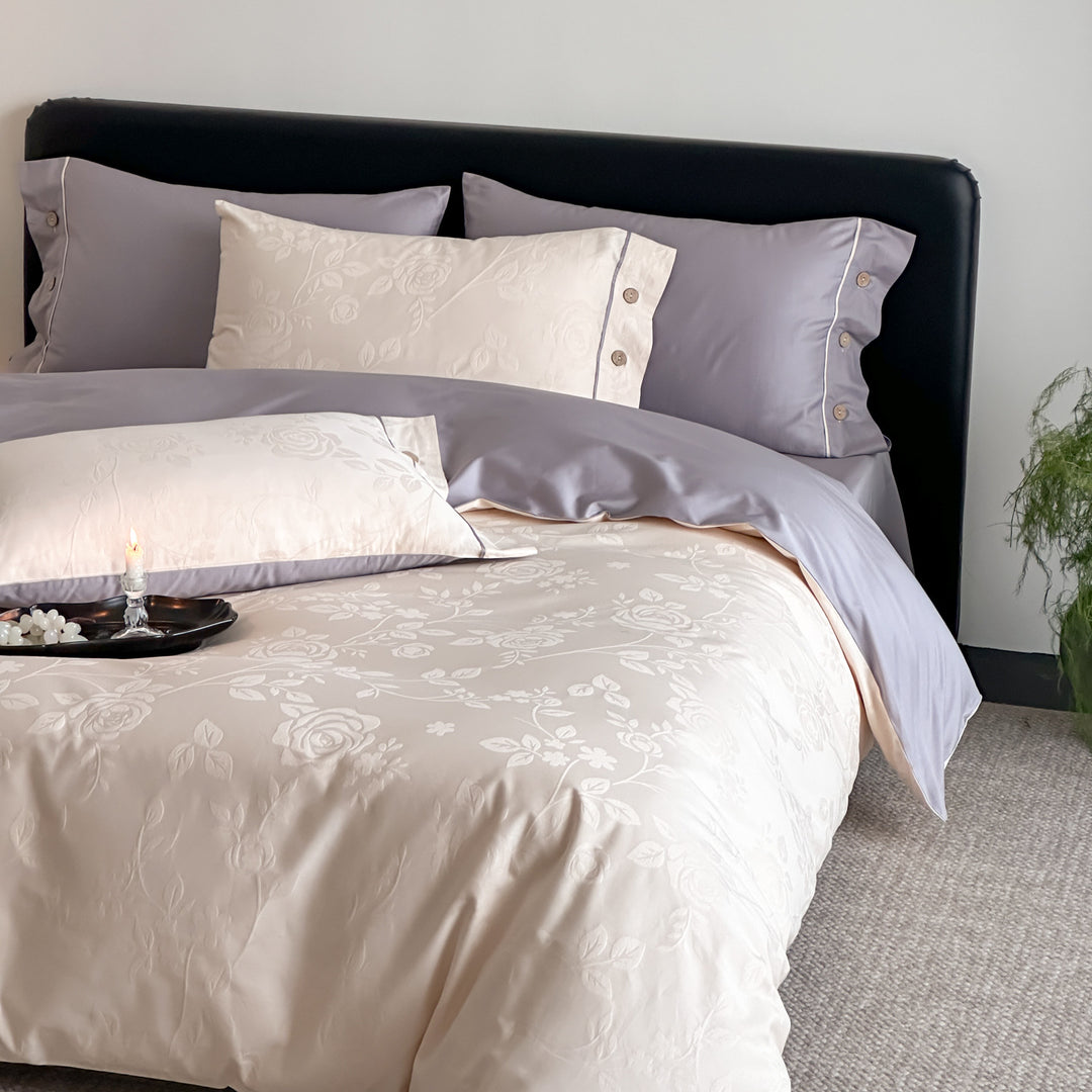 Cotton bedding set with jacquard pattern
