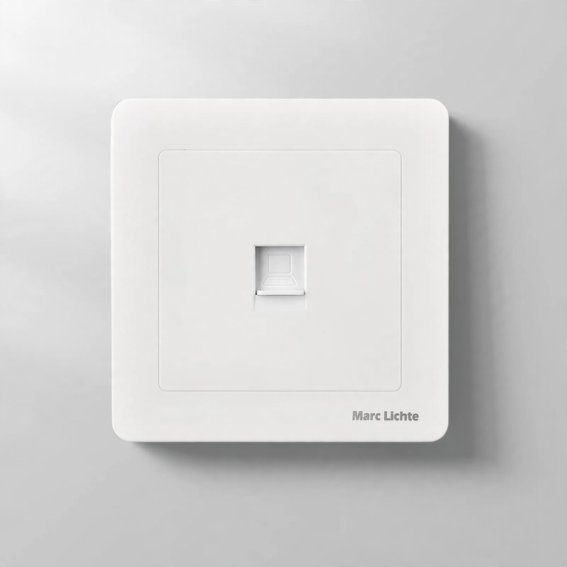 Socket 16A European standard with USB