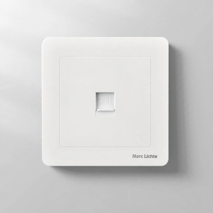 Socket 16A European standard with USB