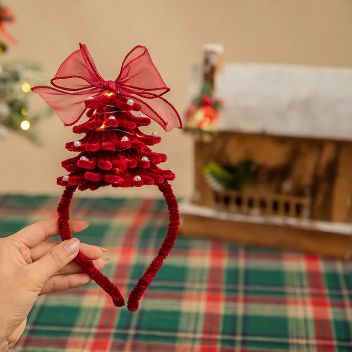 DIY Christmas Tree Table Decoration made of Bendable Plush