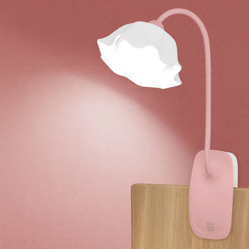 LED clamp lamp for desk and bed