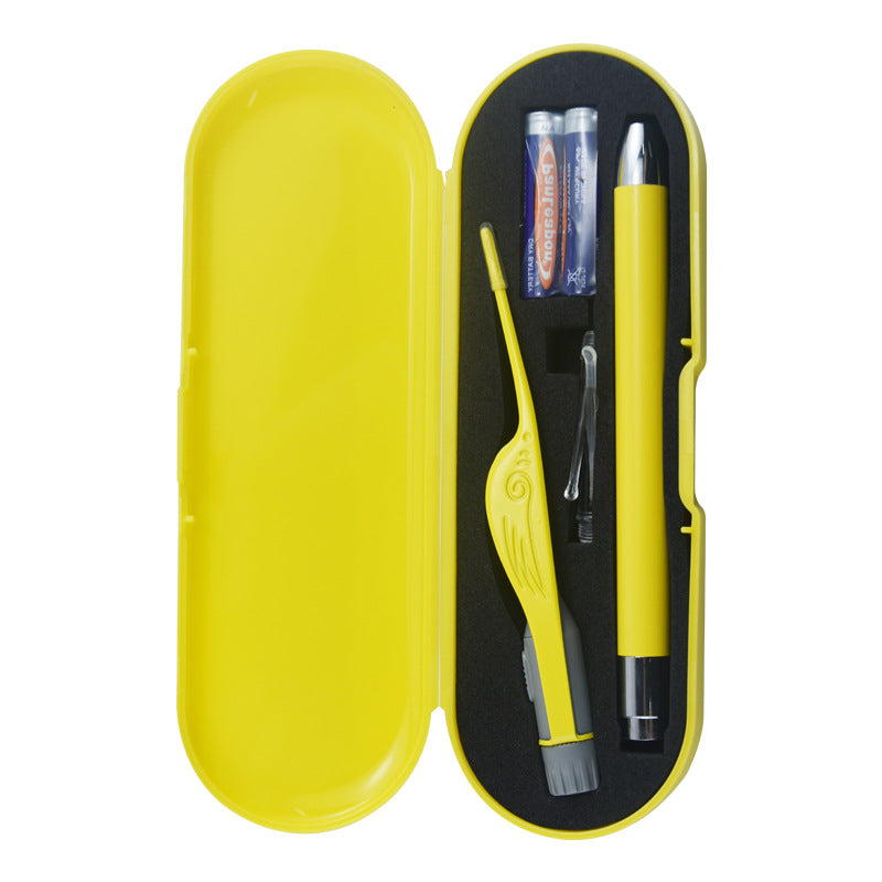 Illuminated ear cleaning set for children