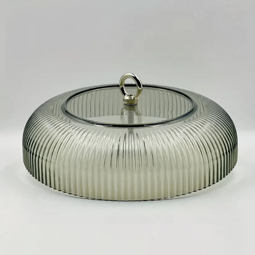 Rain protection for feeding stations