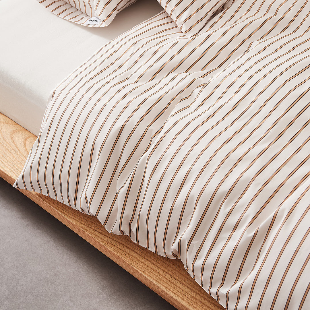 Long-staple cotton duvet cover with stripe pattern