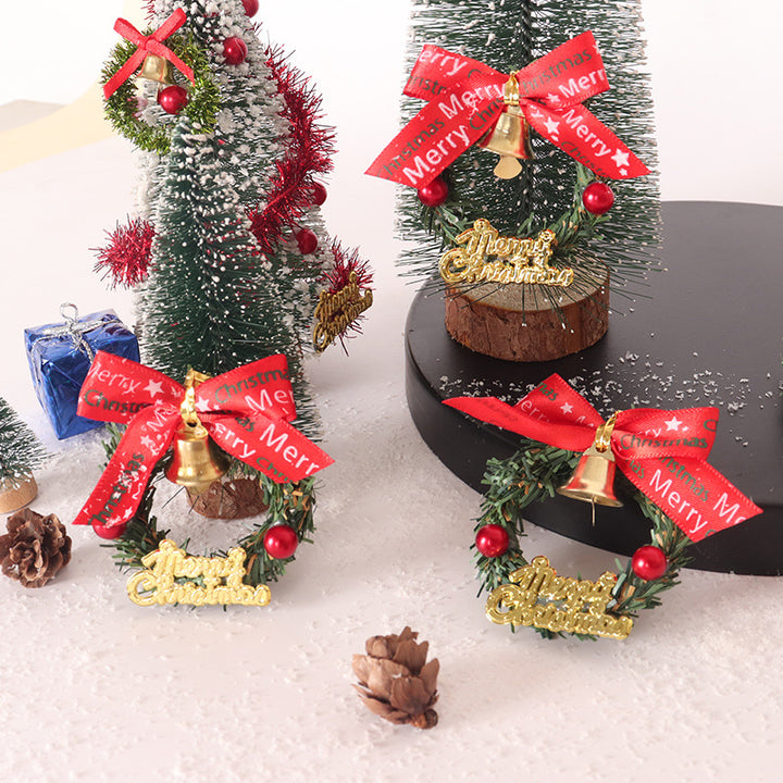 Smaller decorative Christmas wreath