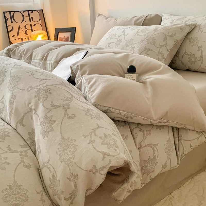 Diamond-patterned cotton bedding with jacquard design