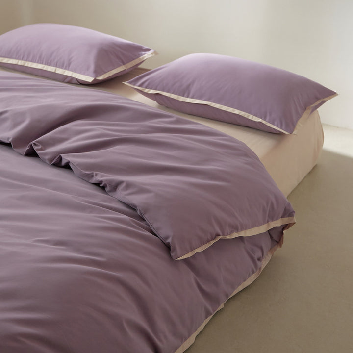 Long-staple cotton bedding with flange finish