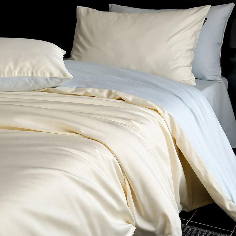 Cotton bed linen set, plain, satin weave