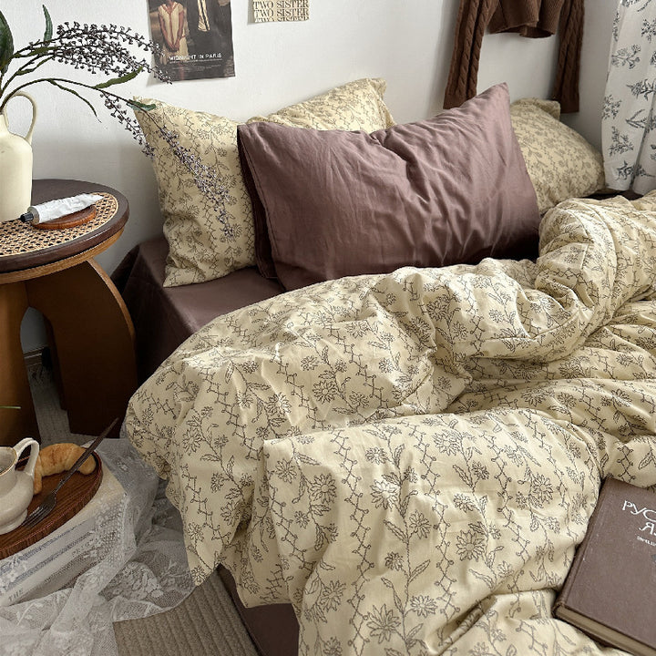 Cotton bedding set, vintage design