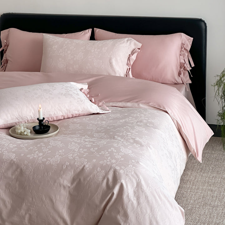 Cotton bedding set with jacquard pattern