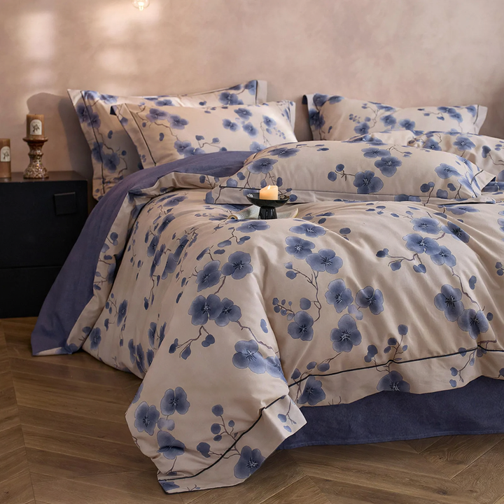 Cotton bedding with floral pattern, 4-piece