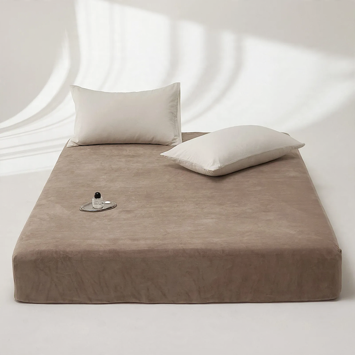 Fitted sheet made of milk fiber, warming