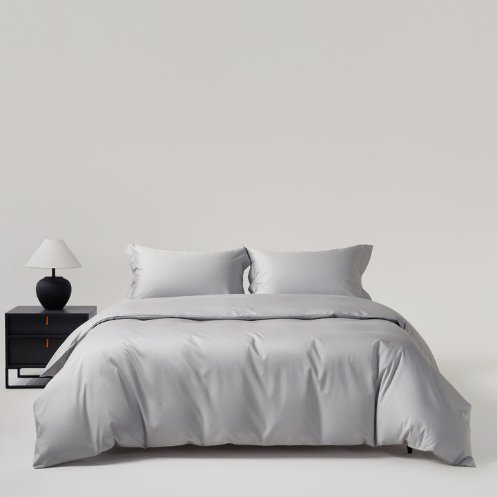 Luxurious cotton bedding set in hotel style