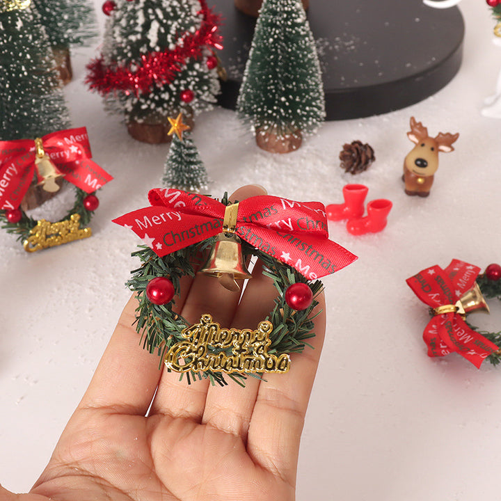 Smaller decorative Christmas wreath