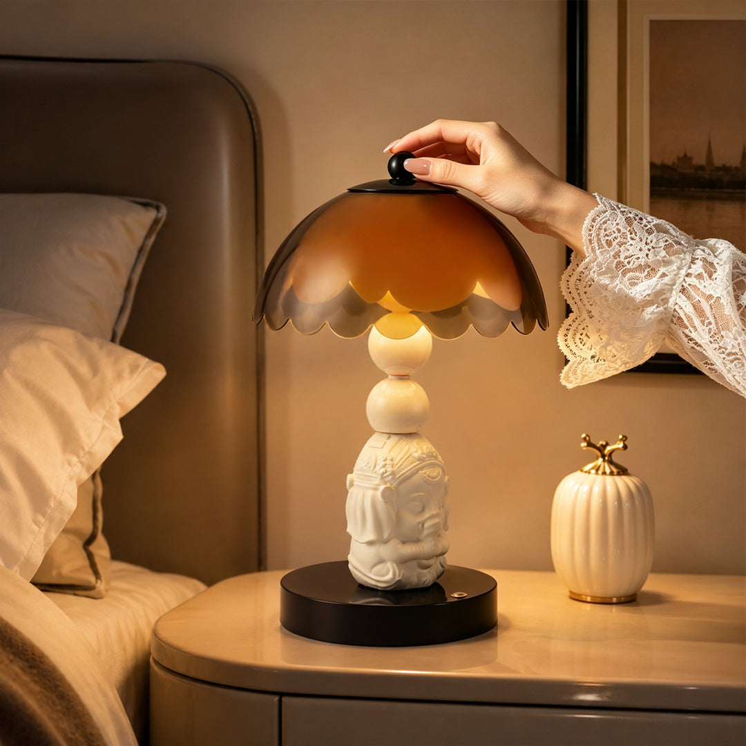 Nightstand lamp with elephant motif, cute