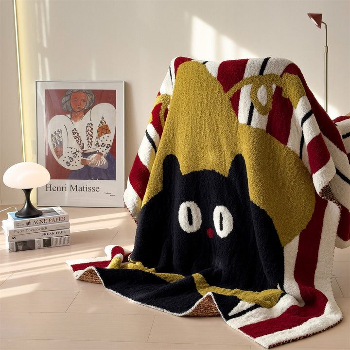 Fluffy wool blanket with cartoon motifs