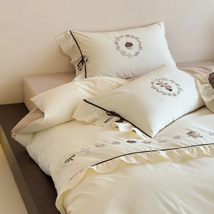 Cotton bed linen with embroidery, princess style
