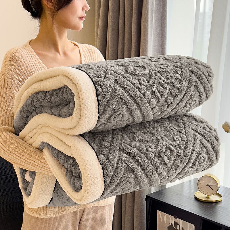 Fluffy flannel throw blanket, double-sided thickened, various sizes