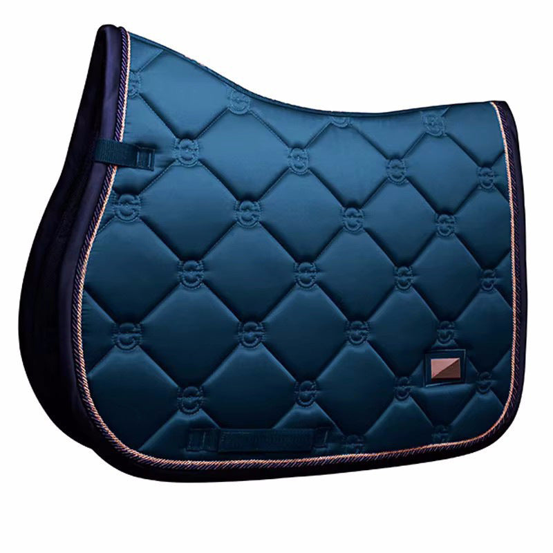 Saddle pad made of satin