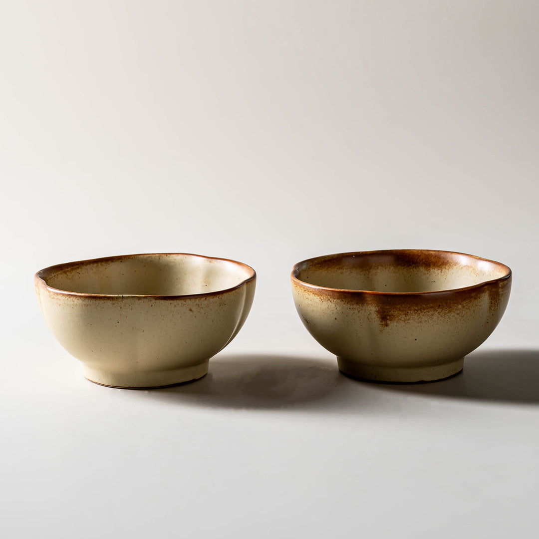 Ceramic bowl, round, 12–13 cm, vintage style