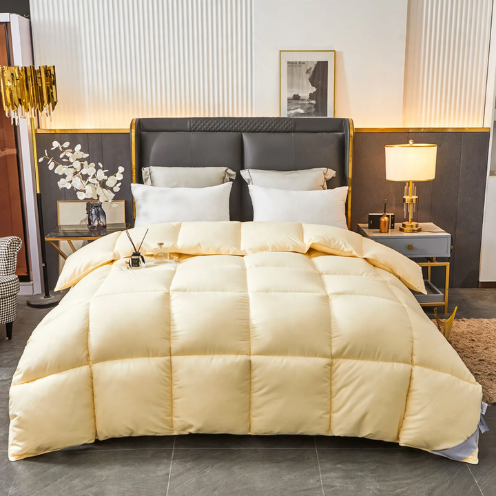 Duck down comforter, year-round