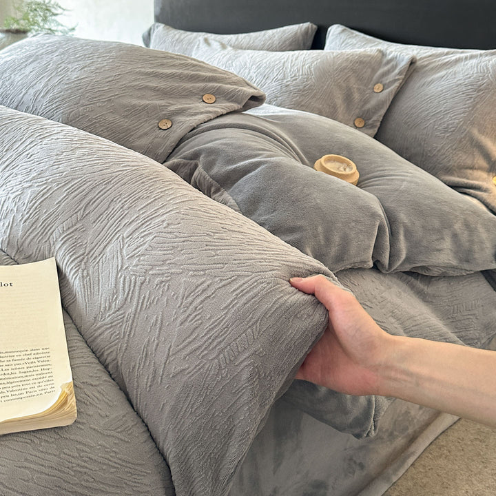 Milk fiber fleece bedding set with embossing, extra heavy