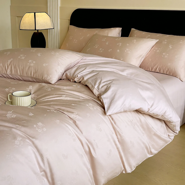 Cotton bedding set with relief pattern