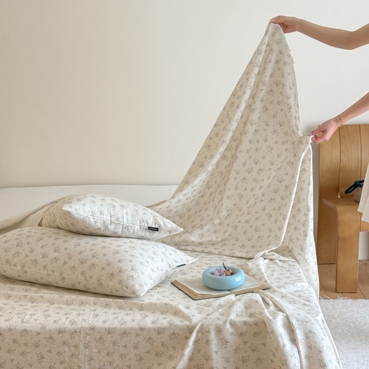 Bed sheet set made of double-layer cotton muslin
