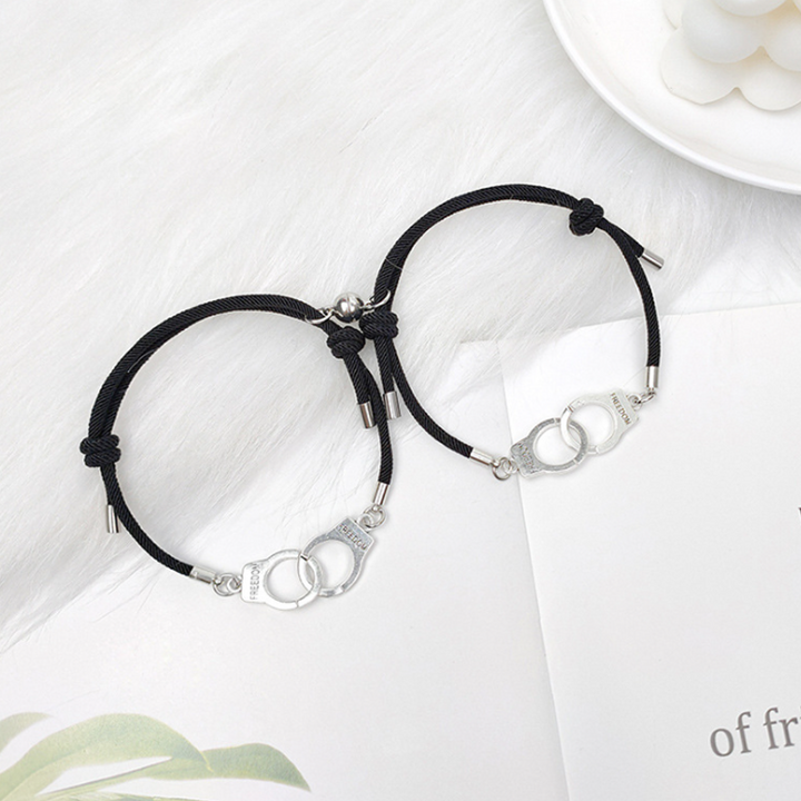 BowLift | Handcuff Bracelet