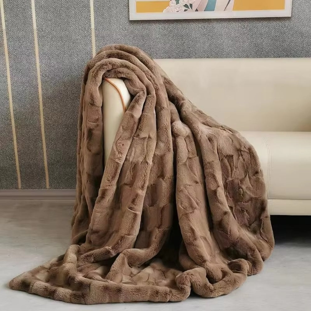 BowLift | Heavenly Retreat Faux Fur Blanket