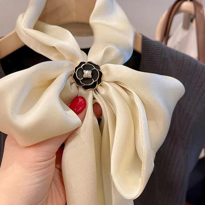 Camellia Scarf Buckle Bowlift