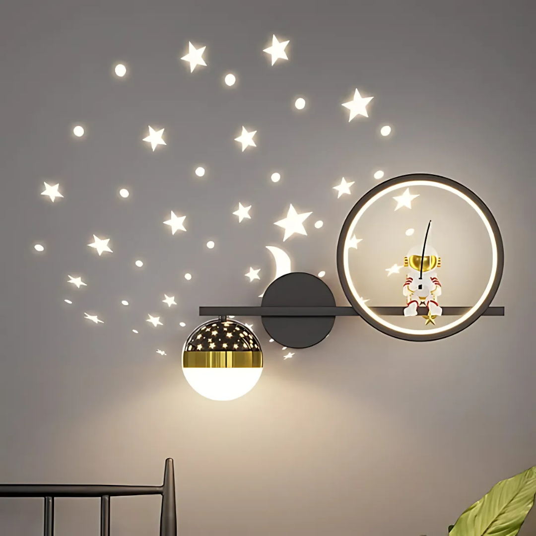 BowLift | Astronaut LED Wall Lamp
