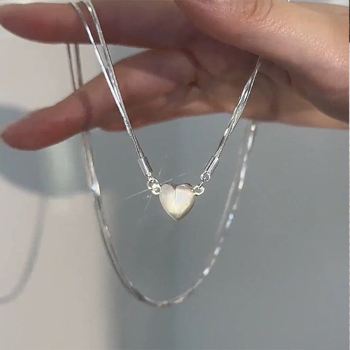 BowLift | Necklace with magnetic heart pendant